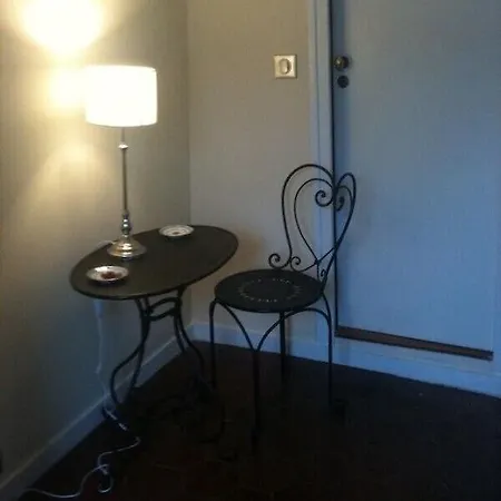 Romantic Paris Apartment, Large 1 Bedroom On The Chic Ile Saint Louis * Paříž